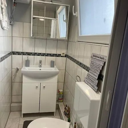 In Semlin ראתנאו